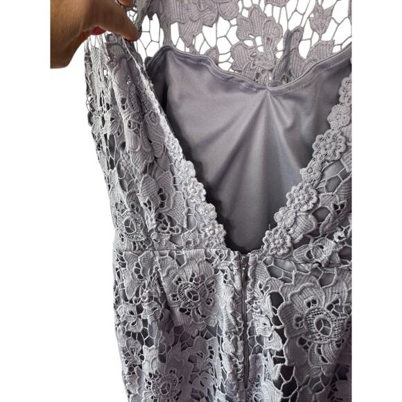 Paper Dolls Scalloped Edge Open Back Lilac Purple Lace Knee Length Dress Sz 12 - Picture 8 of 11